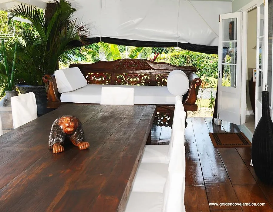 Golden Cove Villas Boscobel